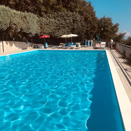 Vista Mare Piscina E Servizio Navetta Bergeggi